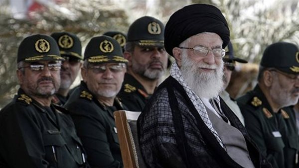 المرشد الإيراني وعدد