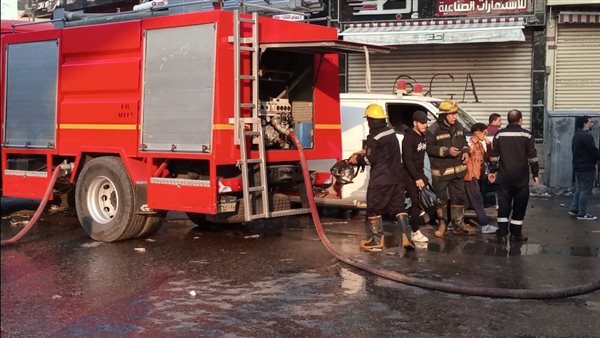 حريق داخل حوش مواشي