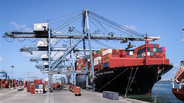 ميناء دمياط