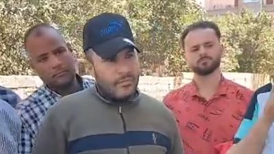 مجموعة من الصم والبكم تتهم شخصا بالنصب: استغل إعاقتنا وخد فلوسنا بحجة إنه هيشغلنا| بث مباشر