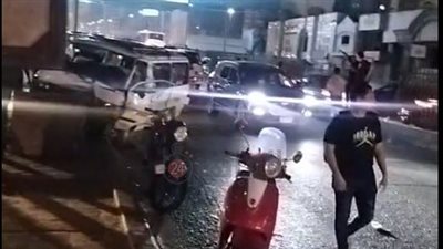 إصابة 4 أشخاص إثر تصادم سيارة ميكروباص بعربة كارو أمام نادي الزمالك| بث مباشر 