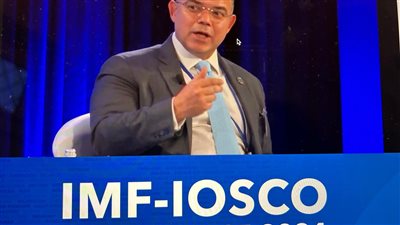 رئيس هيئة الرقابة المالية يشارك في الاجتماعات السنوية لصندوق النقد الدولي بواشنطن