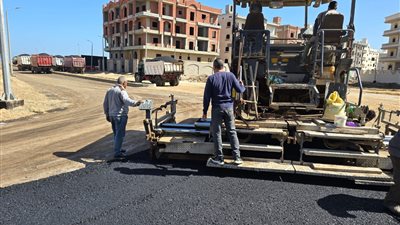 وزير الإسكان: أجهزة المدن الجديدة تواصل تنفيذ أعمال رفع كفاءة وتطوير الطرق