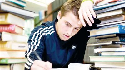 من الوزارة.. نماذج امتحانات الصف الثالث الإعدادي اللغة الإنجليزية PFD للترم الثاني