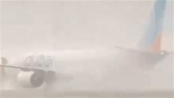 الطقس في مطار دبي