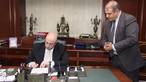 محافظ بني سويف ووكيل