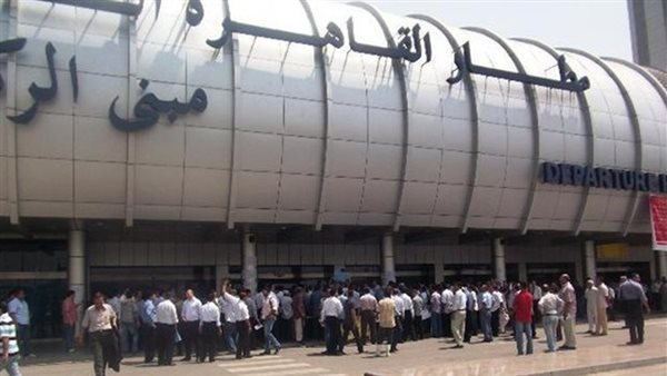 مطار القاهرة 