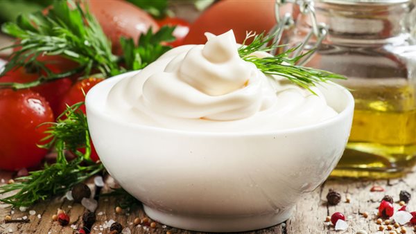 طريقة عمل المايونيز