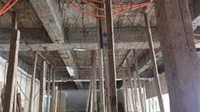 يعقدون ندواتهم في المقهى.. تشريد أدباء دمياط بسبب غلق قصر الثقافة للترميم وتوقف الأعمال