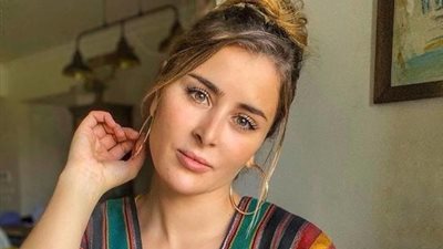 عائشة بن أحمد: ممكن أرتبط بحد أصغر مني بـ 5 سنين لكن أكتر من كده صعب