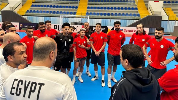 منتخب الصالات يبدأ