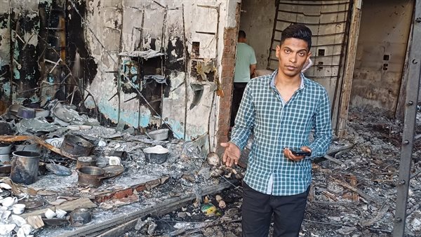 مشاهد من حريق معرض