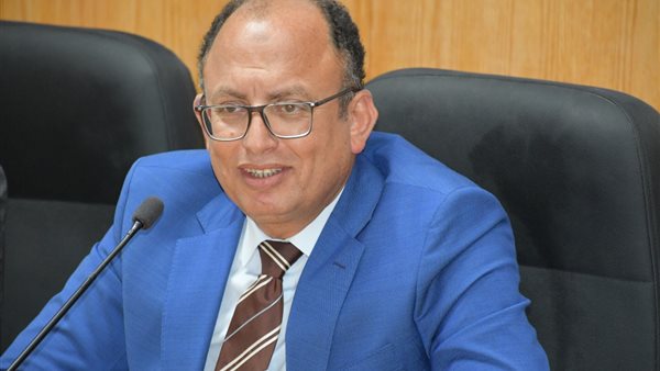 رئيس جامعة حلوان