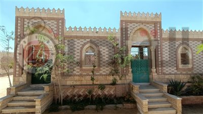 عاهدوا بعض يدّفنوا سوا.. صلاح السعدني يدفن بجوار صاحبه أبو بكر عزت| صور 