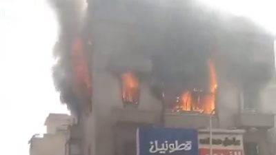 عامل يشعل النيران في صيدلية بسبب فصله من العمل بالقاهرة