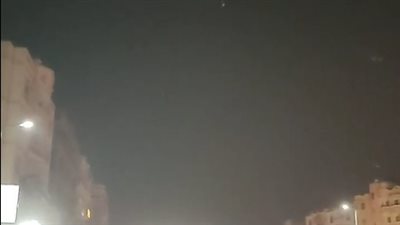 الجو بقى لونه أصفر.. تقلبات جوية مفاجئة تضرب مدينة الغردقة | بث مباشر 