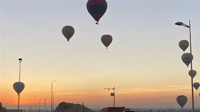 عودة رحلات البالون الطائر.. 1600 سائح على متن 60 رحلة بسماء الأقصر
