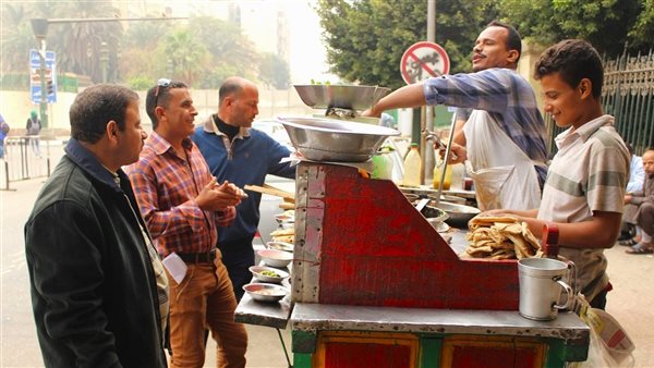 بيع سندوتشات الفول