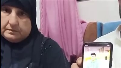 أسرة شاب تتهم طبيبا بالإهمال والتسبب في وفاة نجلهم: عملّه العملية من ورانا| بث مباشر 