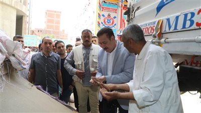 توريد 3700 طن.. محافظ المنوفية يتفقد مجمع صوامع شبين