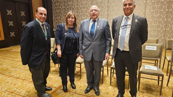 صورة على هامش مؤتمر