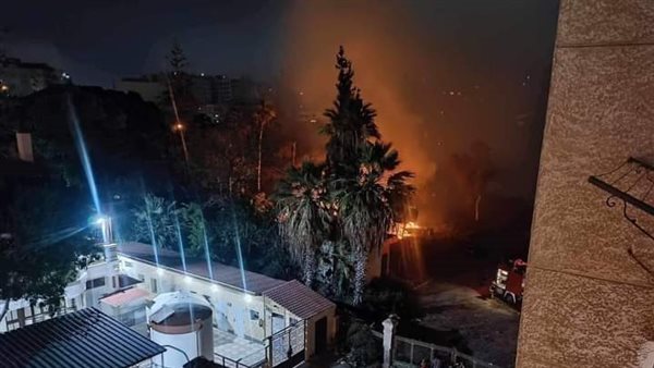 جانب من الحريق