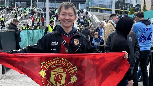 مشجع لمانشستر يونايتد