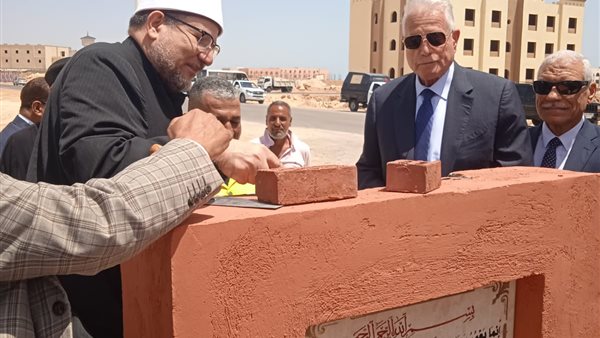 وزير الأوقاف ومحافظ