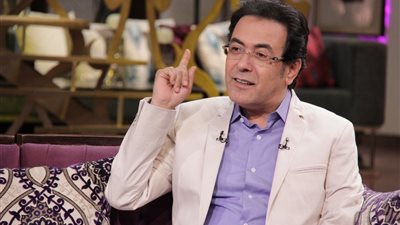 خيري رمضان يطالب بحظر النشر في قضية طالب الجامعة الأمريكية المتهم بالتحرش