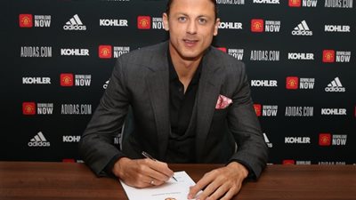 مانشستر يونايتد يعلن تجديد تعاقده مع ماتيتش حتى 2023