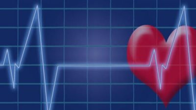 “الصحة” تنشر تحذير للمواطنين من التدخين: “يؤدي لخطر الإصابة بجلطة القلب”