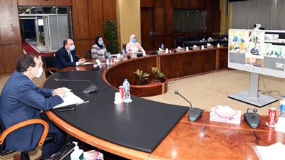 وزير البترول يشهد توقيع عقود إنشاء مجمع “أنوبك للتكرير” بأسيوط