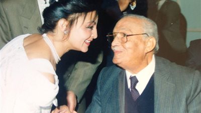 في ذكرى وفاته.. ابنة عبد المنعم مدبولي توجه رساله لوالدها من خلال “القاهرة 24”