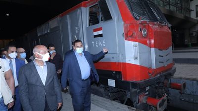 وزير النقل: لأول مرة عربات الدرجة الثالثة مكيفة وبتهوية ديناميكية