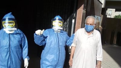 إصابة معمر 94 عاما بفيروس كورونا وعزل 18 من أسرته في البحيرة