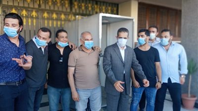 محمد صلاح يتبرع بـ3 بوابات تعقيم لمستشفى نجريج ومركز الشباب والمحافظة (صور)