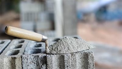 استقرار أسعار الأسمنت اليوم الاثنين والمصانع تبحث عن حلول لوقف الخسائر