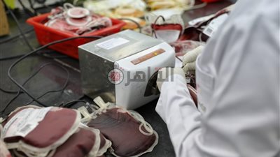 ضبط 400 كيس بلازما مجهولة المصدر بأحد المستشفيات الخاصة في قنا