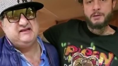 أحمد الفيشاوي وخالد الصاوي يشاركا المتابعين مزاحهما في كواليس “30 مارس” (فيديو)