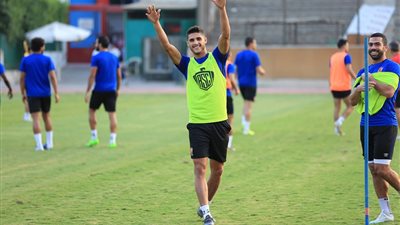 الشيخ يتخلص من آلام القدم ويشارك في مران الأهلي