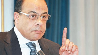 اعتراف بالفشل.. أنس الفقى: نسخة “ماسبيرو” الحالية الأفضل في تاريخ مصر