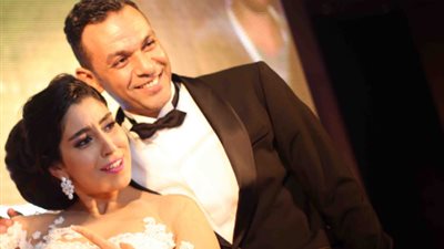 آيتن عامر تحتفل بذكرى زواجها من عز العرب بفيديو من حفل الزفاف