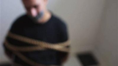 تفاصيل احتجاز مواطن وتعذيبه في الخارجة.. والأمن يكشف سر التمثالين الأثريين