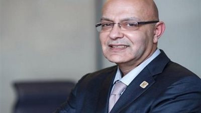 بدعاية تجاوزت الملايين.. هل يبدأ المهندس أحمد صبور مرشح “الشيوخ” حياته السياسية بانتهاك القانون؟ (مستند)