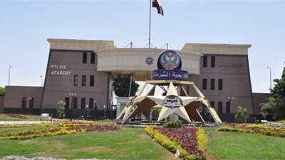 تعرف على شروط الالتحاق بكلية الشرطة لخريجي الحقوق (فيديو)