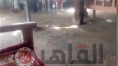 مقهى يتحدى “كورونا” بتقديم الشيشة في أول أيام عيد الأضحى بقنا (فيديو)