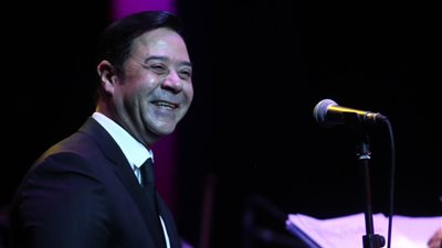 الليلة.. مدحت صالح يحتفل بعيد الأضحى مع هبة جلال ببرنامج التاسعة