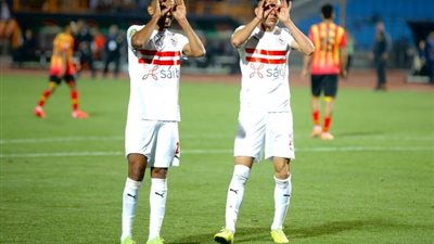 كارتيرون يجهز برنامج تأهيلي لـ “أوناجم وبن شرقي” استعدادا لعودة الثنائي