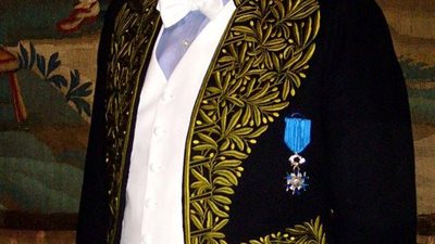 زملكاوي نال عضوية شرفية بالأهلي وكتب عنه نجيب محفوظ.. مشاهد من حياة أحمد زويل