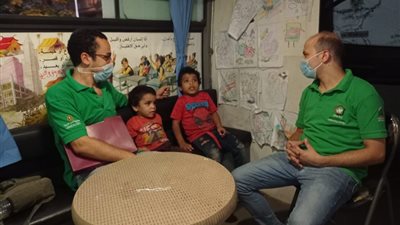 “التضامن” تنقذ طفلين بلا مأوى خلال عيد الأضحى وتنقلهم لدار رعاية (صور)